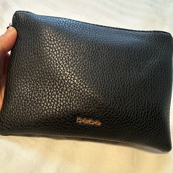 Black crossbody bag from bebe - Picture 4 of 4